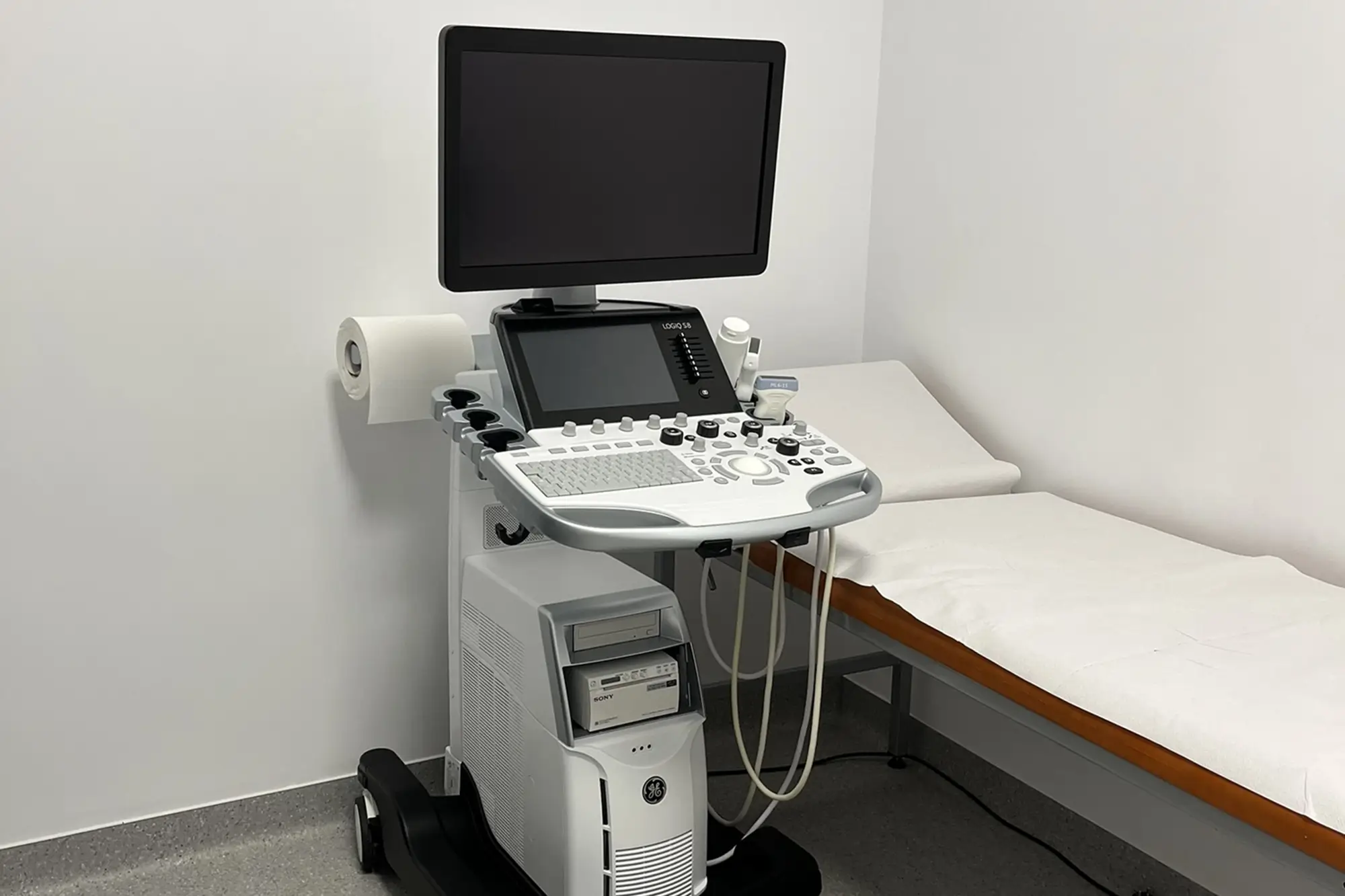 echipament diagnostic ecograf logiq s8 2